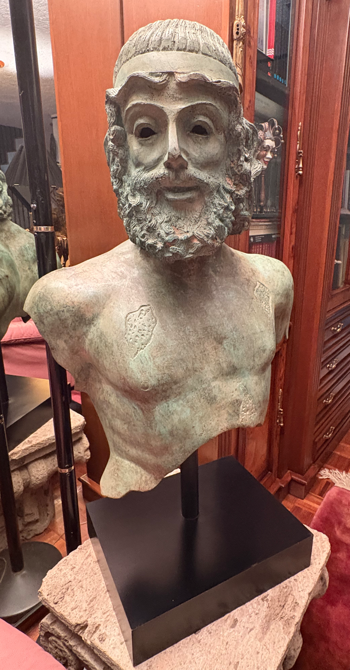 Busto estilo griego (de Riace Calabria)