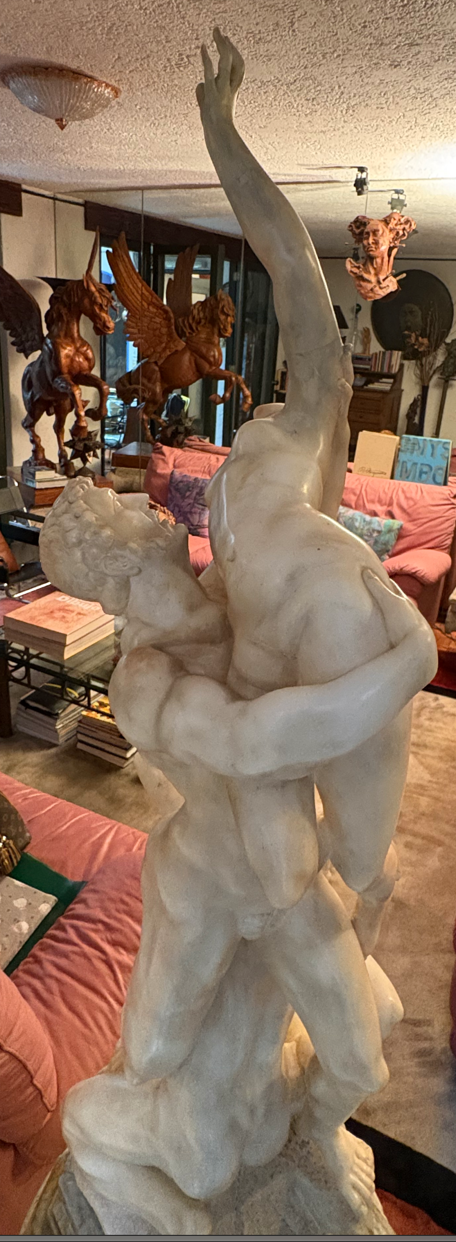 Rapto de las Sabinas. Escultura de mármol