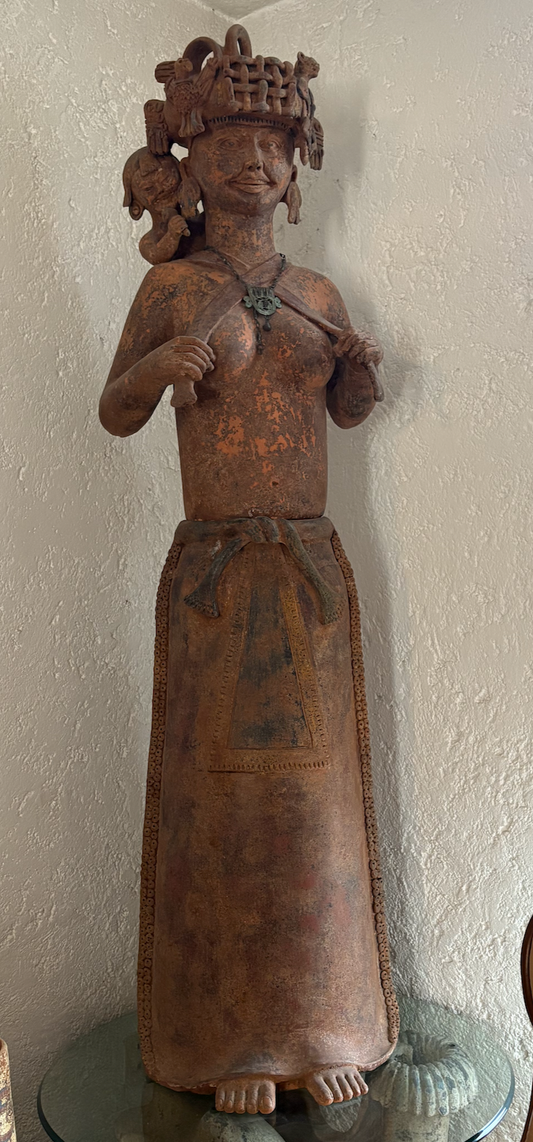 Estatua Mujer Totonaca
